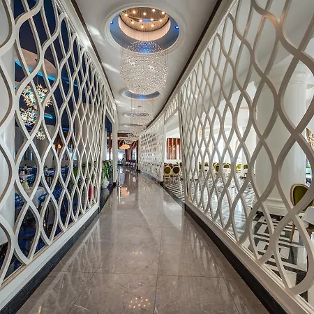 Vikingen Infinity & Hotell 5*