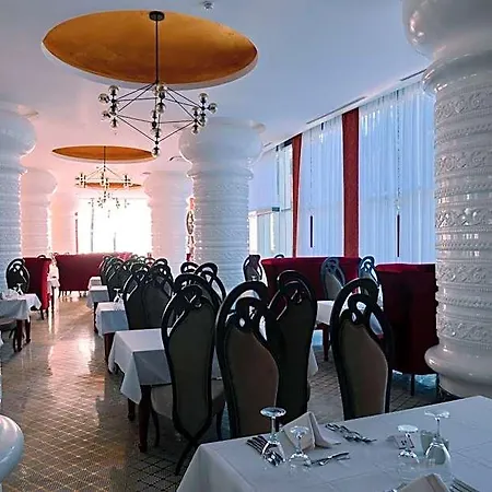Vikingen Infinity & Hotel 5*