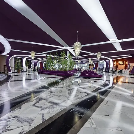 Vikingen Infinity & Hotel