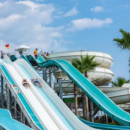 Vikingen Infinity & Hotel 5*