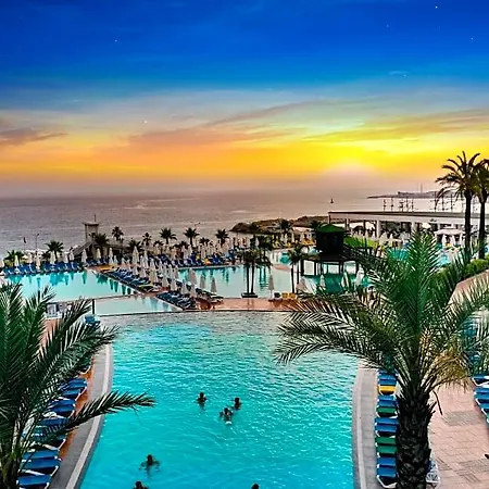 Vikingen Infinity & Hotel 5*