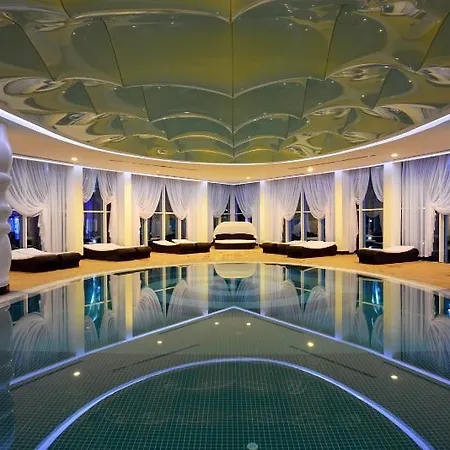 Vikingen Infinity & Hotell Avsallar